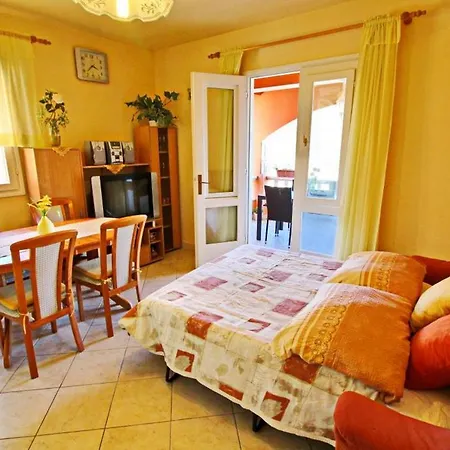 Apartment Sea Line Prigradica